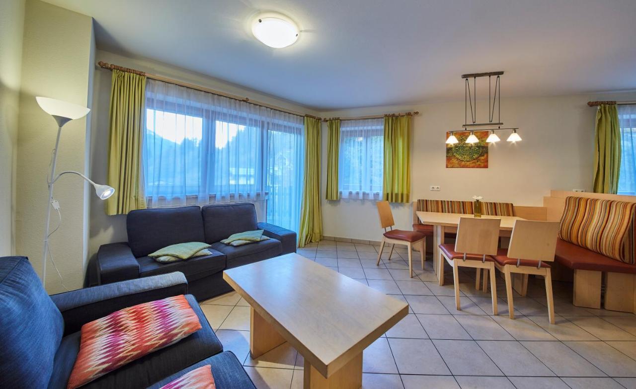 Appartements Hollandia ザールバッハ・ヒンターグレム エクステリア 写真